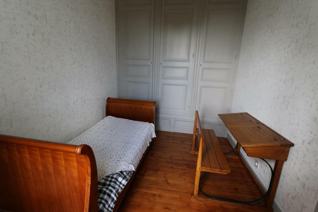 Le Petit Chateau Des Cedres Mouchamps エクステリア 写真